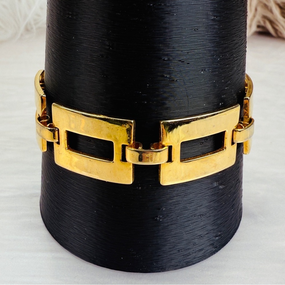 Vintage Goldtone rectangle square chain link Bracelet - Picture 6 of 8